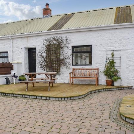 Rose Cottage Captivating 1-Bed Cottage In Bangor Exterior photo